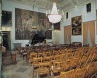 Il salone dei concerti dell'Accademia Tadini di Lovere